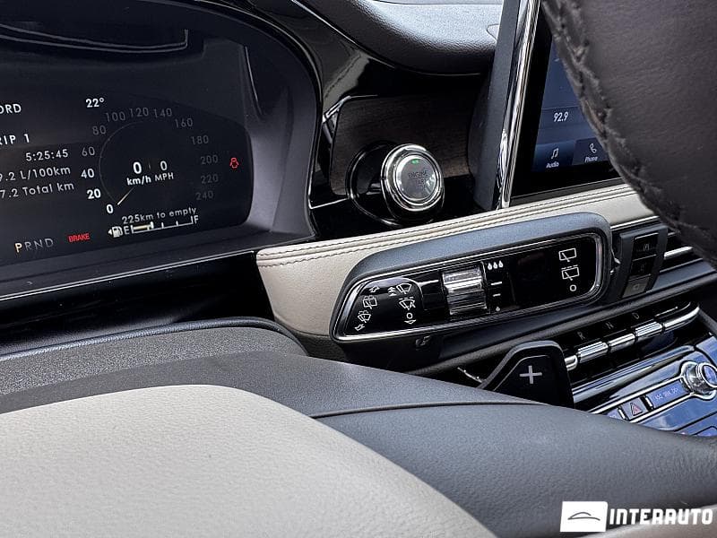 2019 Lincoln Corsair — Miniatură 12