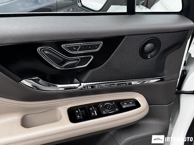 2019 Lincoln Corsair — Miniatură 15