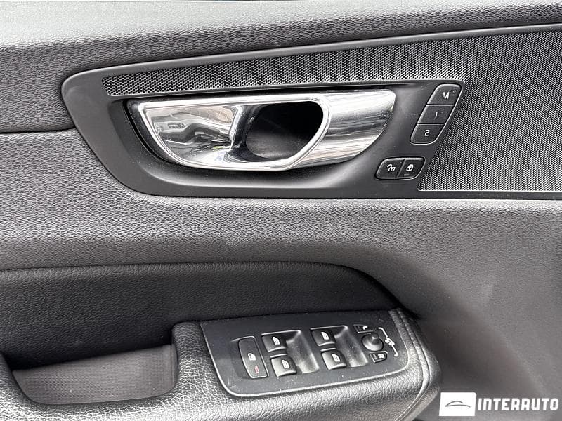 Volvo XC 60 2018 — Миниатюра 14