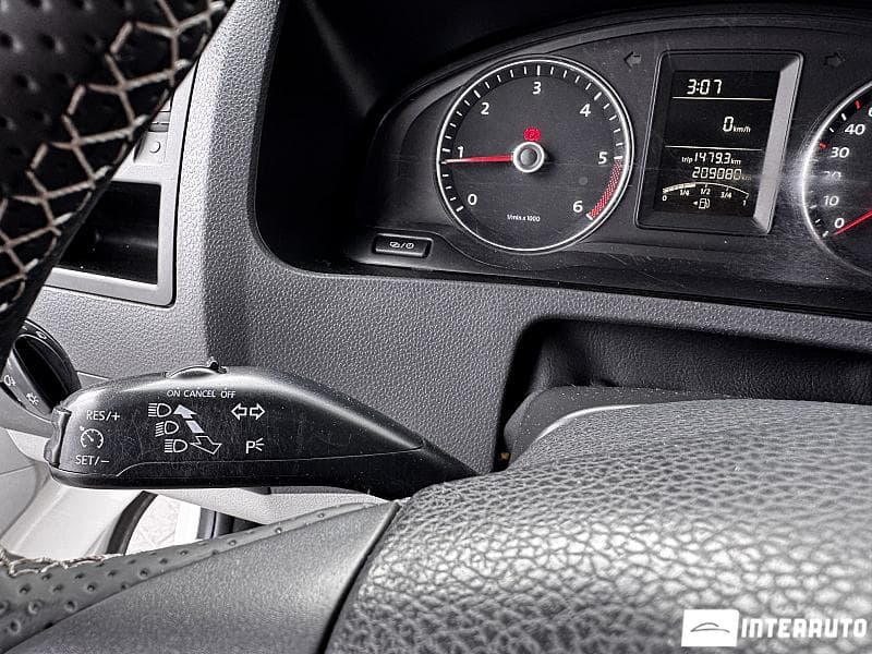 2014 Volkswagen Transporter — Miniatură 13