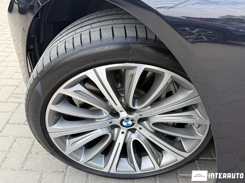 2020 BMW 740 — Miniatură 20
