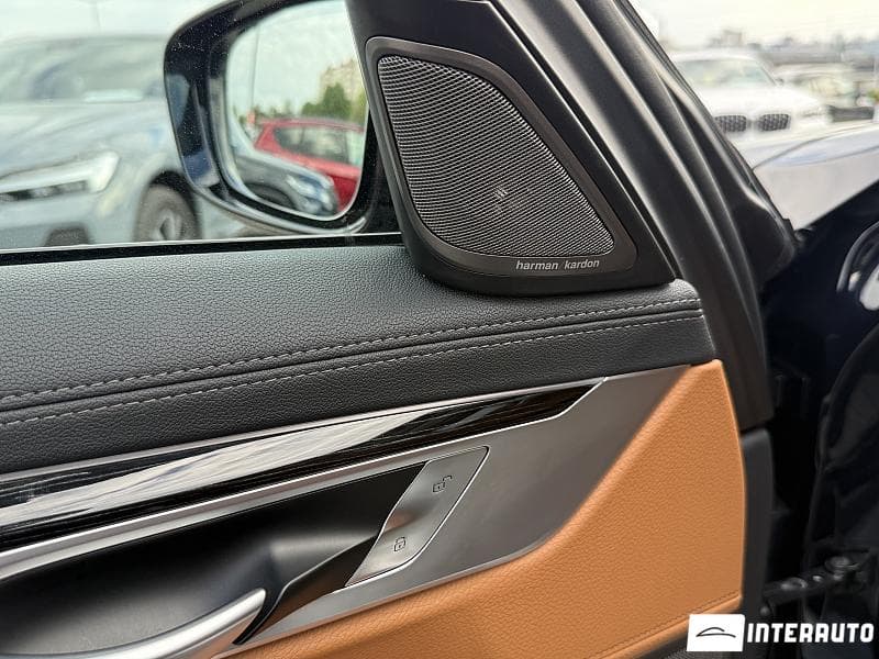 2020 BMW 740 — Miniatură 24