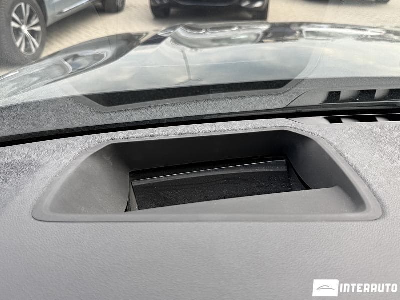 2020 BMW 740 — Miniatură 9