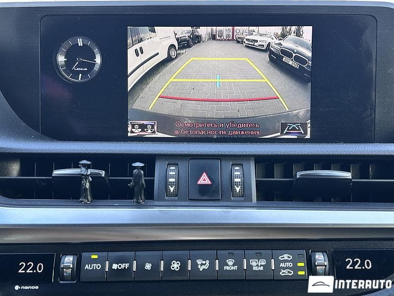 Lexus ES 300h 2019 — Миниатюра 12