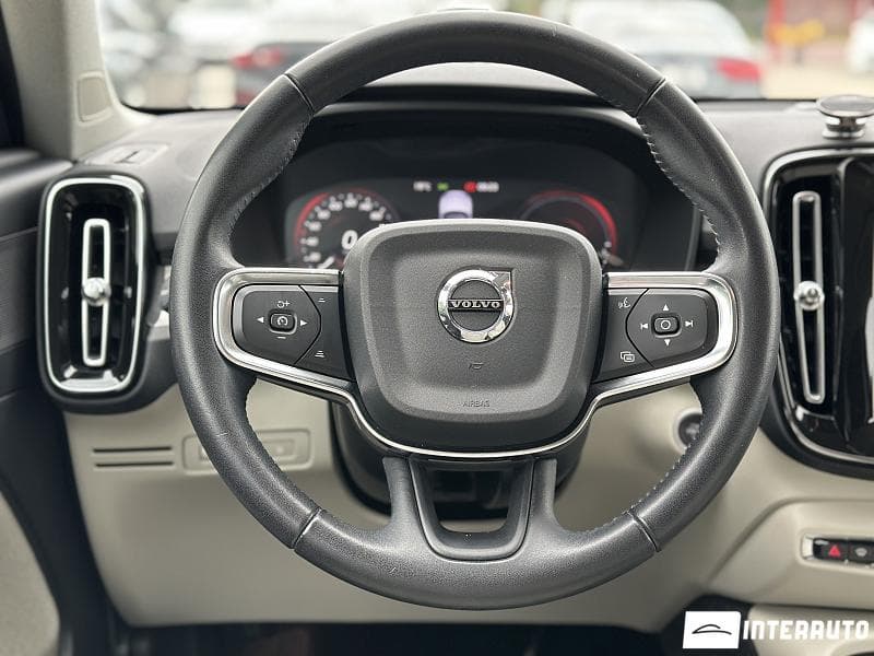 Volvo XC 40 2021 — Миниатюра 10
