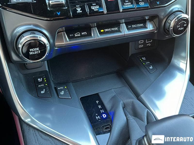 Lexus LX 600 2024 — Миниатюра 18
