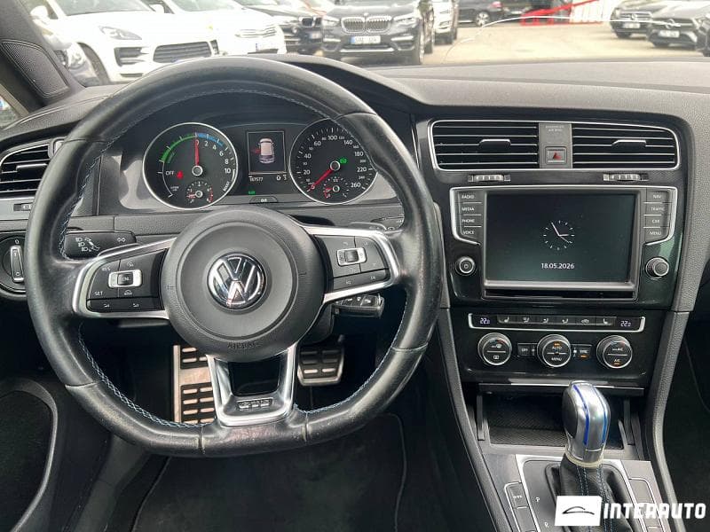 2015 Volkswagen Golf GTE — Miniatură 9