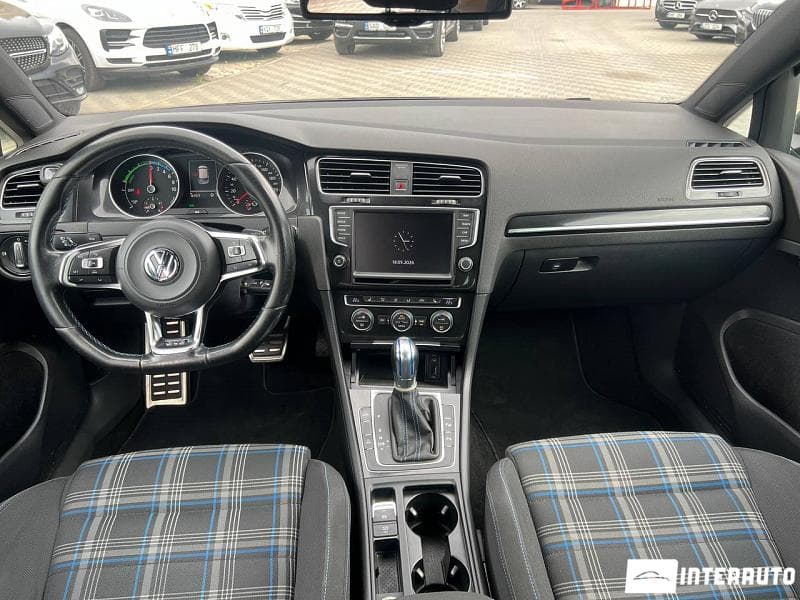 2015 Volkswagen Golf GTE — Miniatură 8