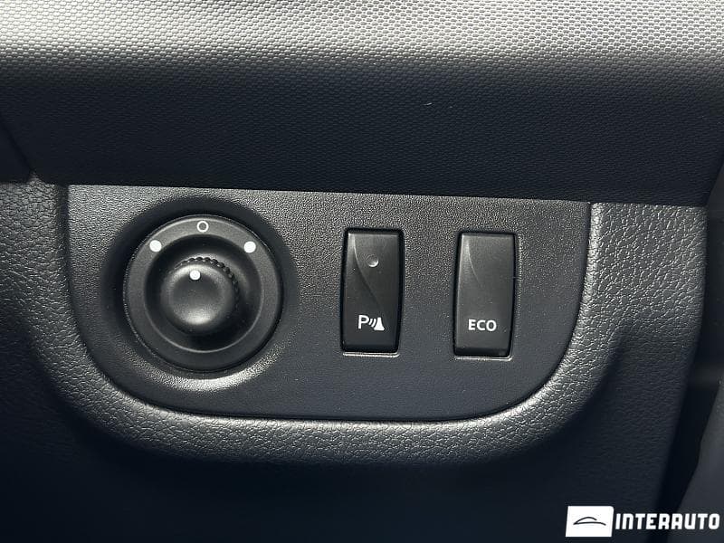 2017 Dacia Logan — Miniatură 8