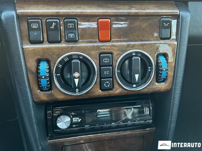1992 Mercedes E 300 — Miniatură 12