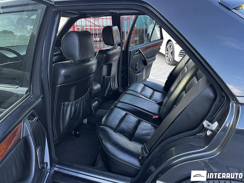 1992 Mercedes E 300 — Miniatură 8