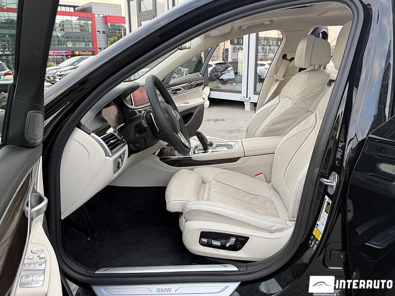 2020 BMW 750 — Miniatură 5