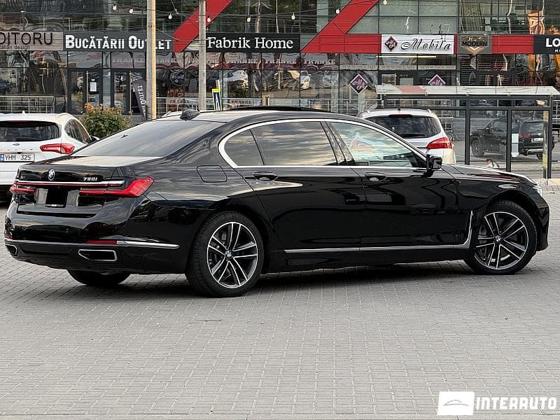 2020 BMW 750 — Miniatură 3