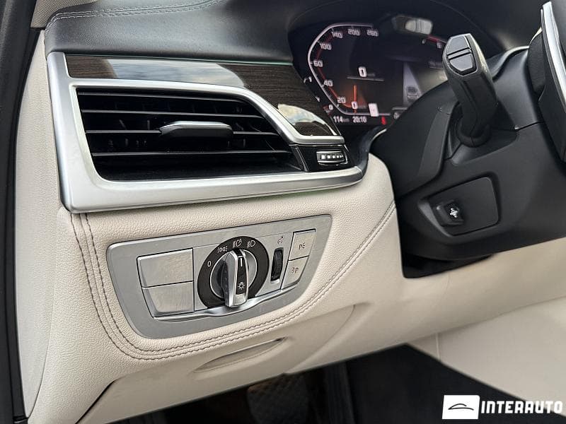 2020 BMW 750 — Miniatură 22