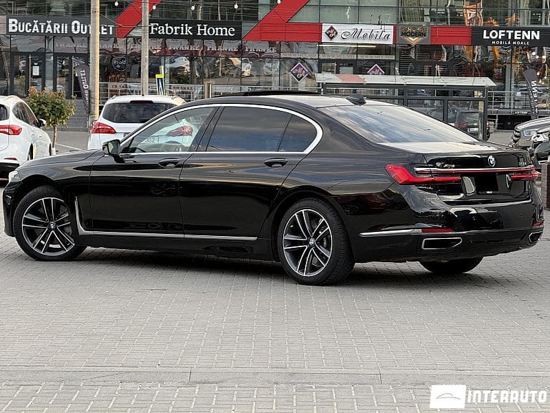 2020 BMW 750 — Miniatură 4