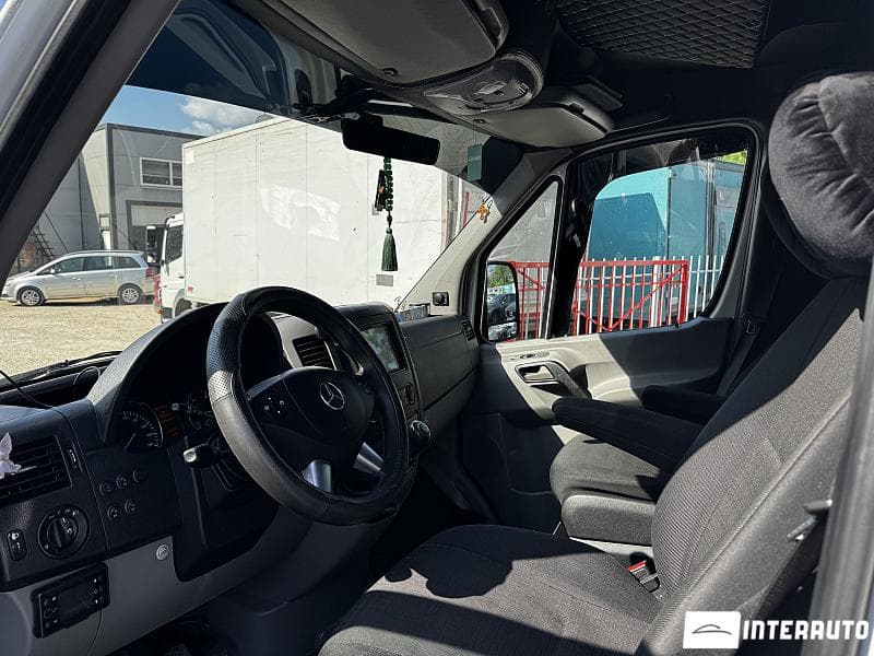 2017 Mercedes Sprinter — Miniatură 5