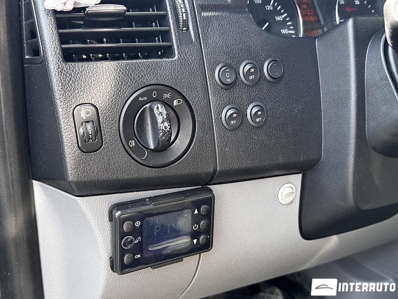 2017 Mercedes Sprinter — Miniatură 10