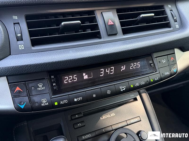 2012 Lexus CT 200h — Miniatură 13