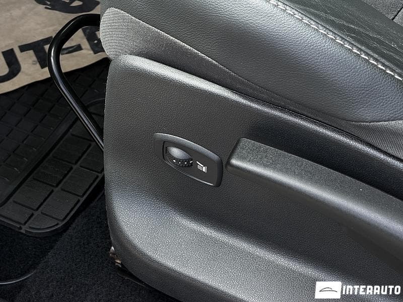Renault Grand Scenic 2016 — Миниатюра 10
