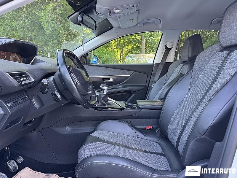 2018 Peugeot 3008 — Miniatură 9
