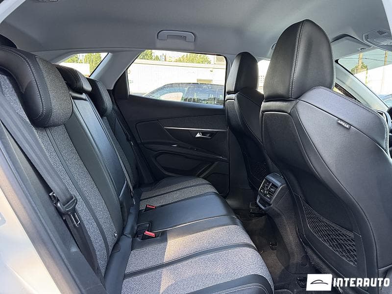 2018 Peugeot 3008 — Miniatură 19