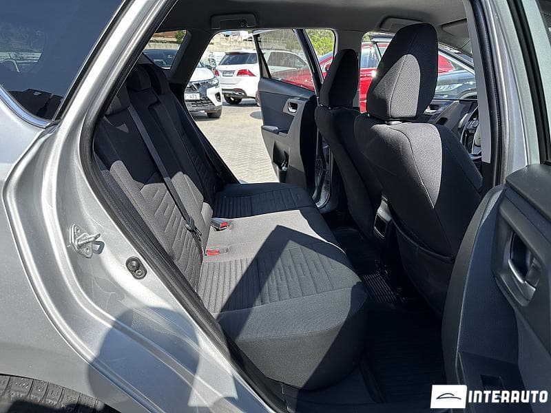 2016 Toyota Auris — Miniatură 13