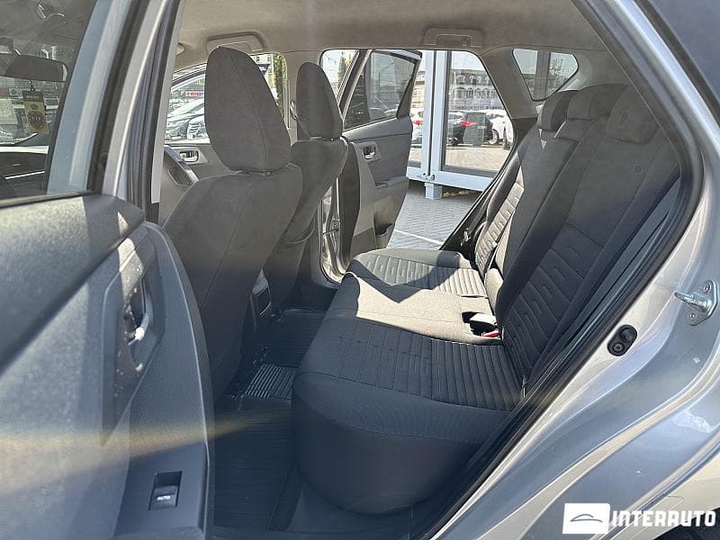 2016 Toyota Auris — Miniatură 12