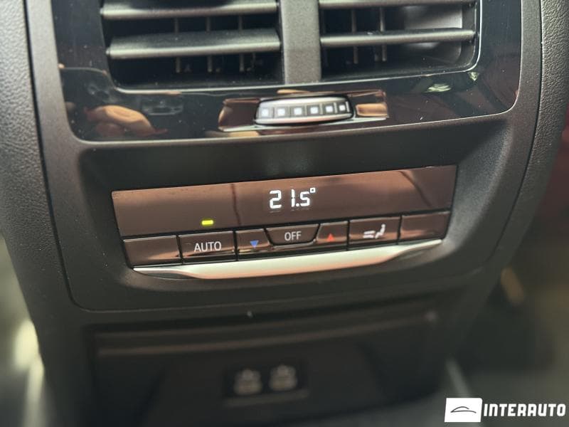 2025 BMW X4 M4.0i — Miniatură 20