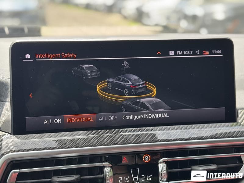 2025 BMW X4 M4.0i — Miniatură 15