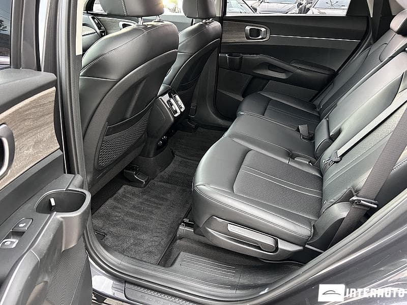 2021 Kia Sorento — Miniatură 17
