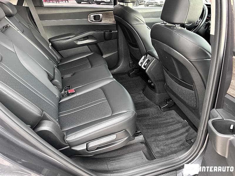 2021 Kia Sorento — Miniatură 18