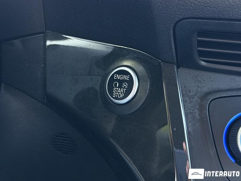 2019 Ford Escape — Miniatură 19