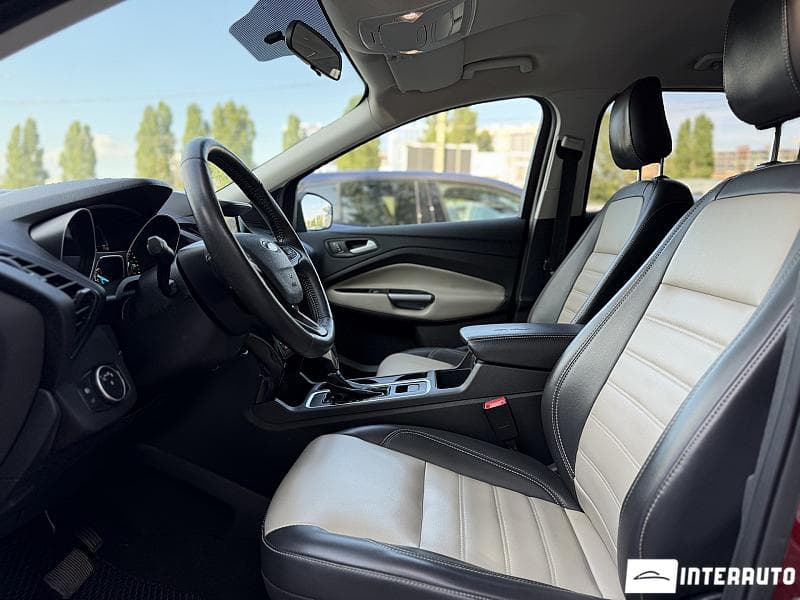 2019 Ford Escape — Miniatură 5