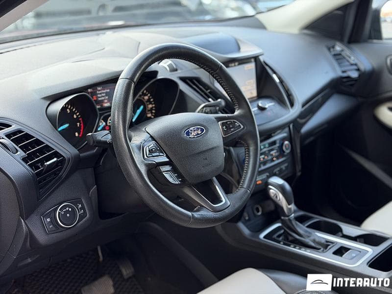 2019 Ford Escape — Miniatură 6