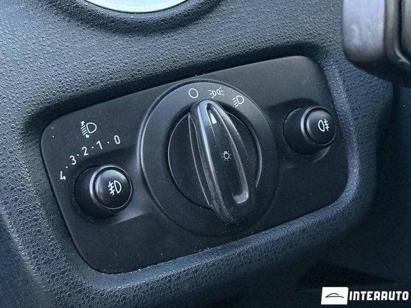 Ford Fiesta 2011 — Миниатюра 8