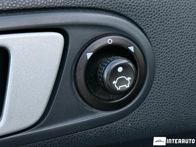 Ford Fiesta 2011 — Миниатюра 7