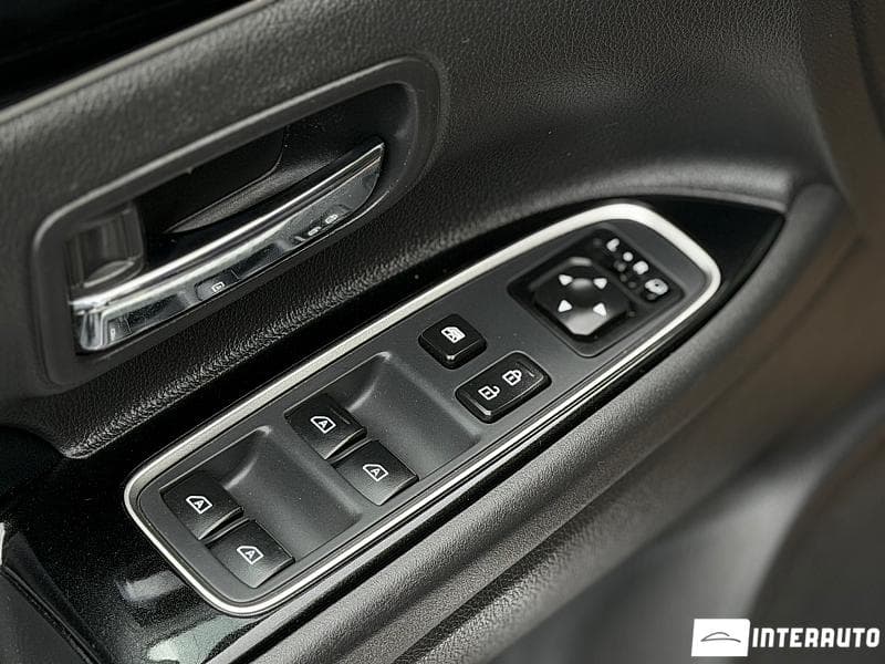 2019 Mitsubishi Outlander — Miniatură 7