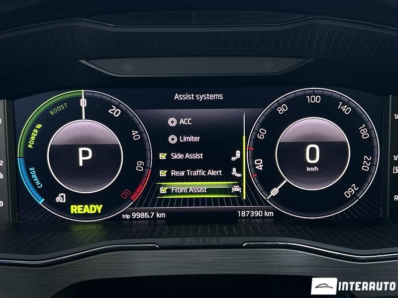 2020 Skoda Superb — Miniatură 14