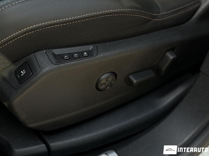 2021 Peugeot 3008 — Miniatură 12