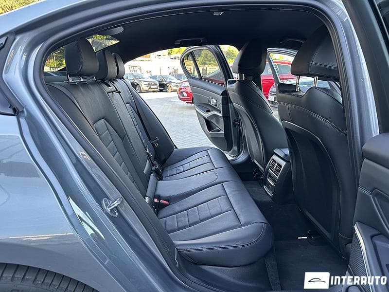 BMW 330E 2025 — Миниатюра 16