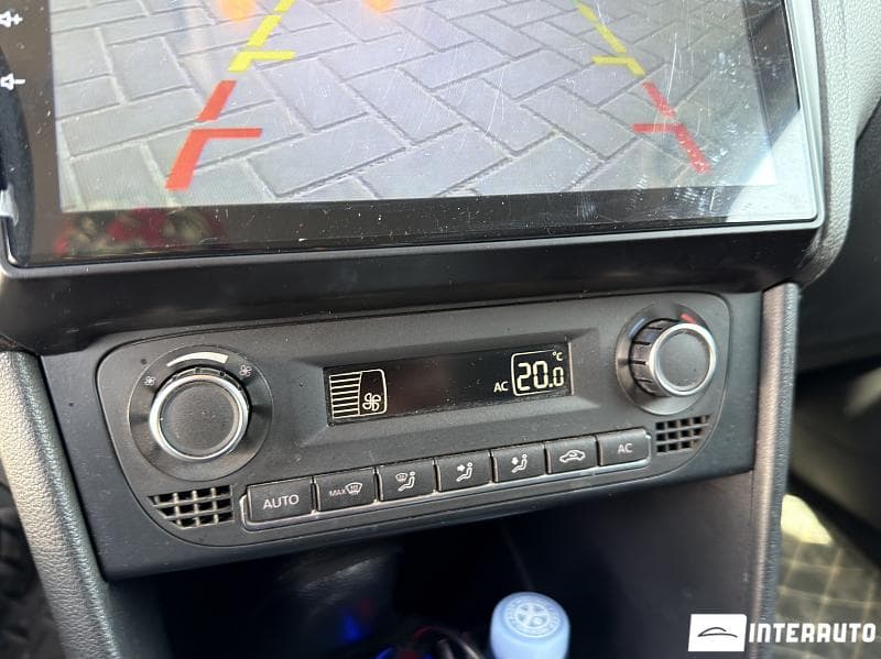 2012 Volkswagen Polo — Miniatură 9