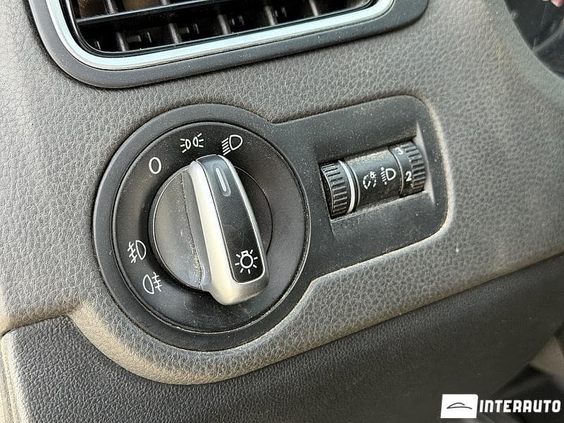 2012 Volkswagen Polo — Miniatură 15