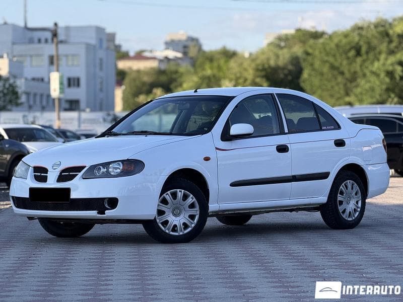 Nissan Almera