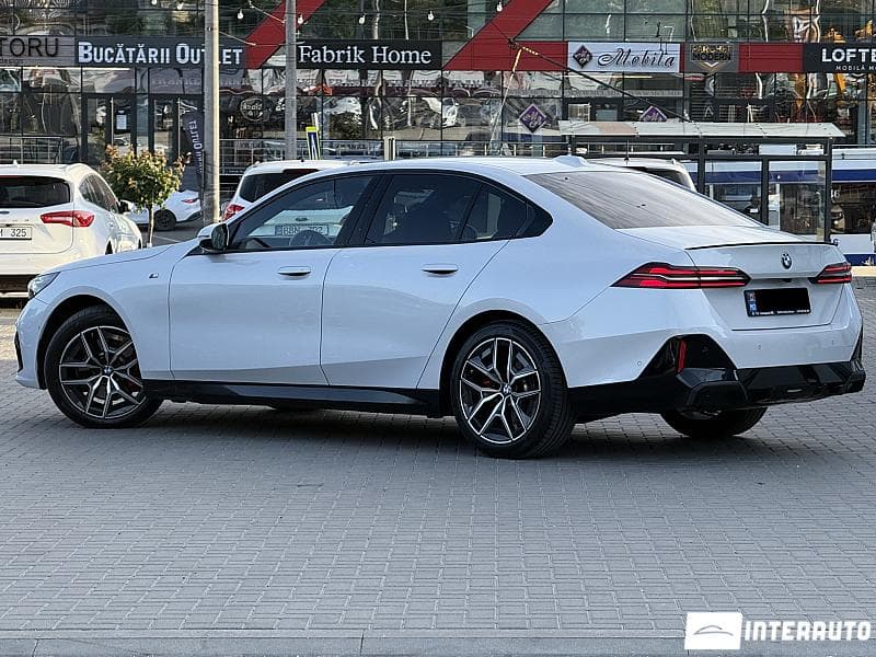 2023 BMW 520 — Miniatură 4