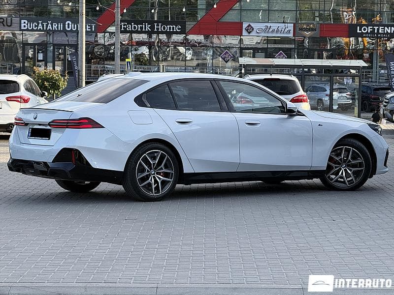 2023 BMW 520 — Miniatură 3