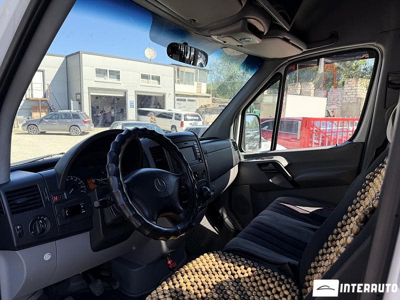 2011 Mercedes Sprinter — Miniatură 6