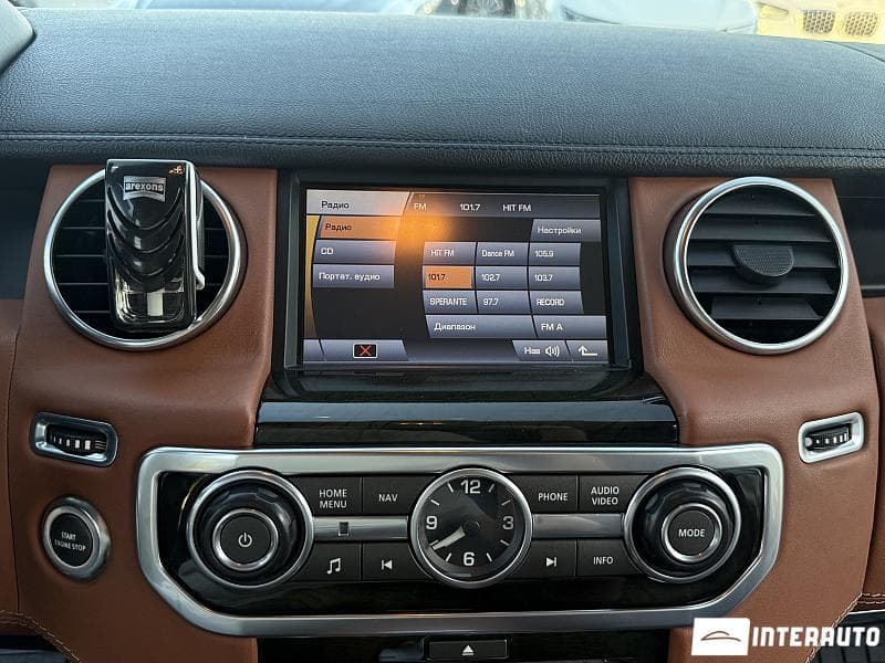 Land Rover Discovery 2011 — Миниатюра 9