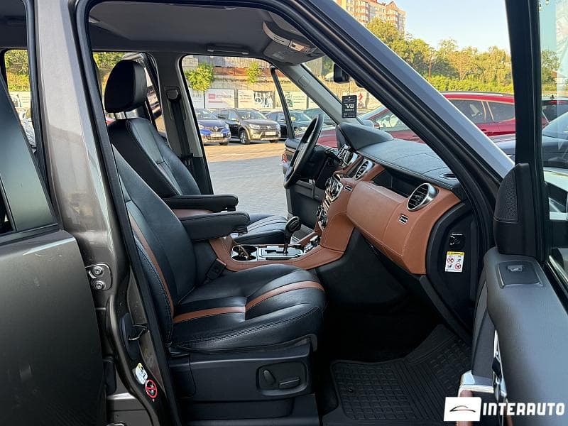 Land Rover Discovery 2011 — Миниатюра 16