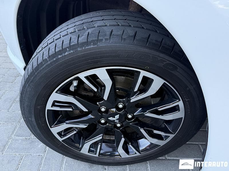 2015 Mitsubishi Outlander — Miniatură 17