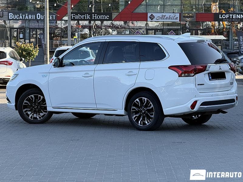 2015 Mitsubishi Outlander — Miniatură 4